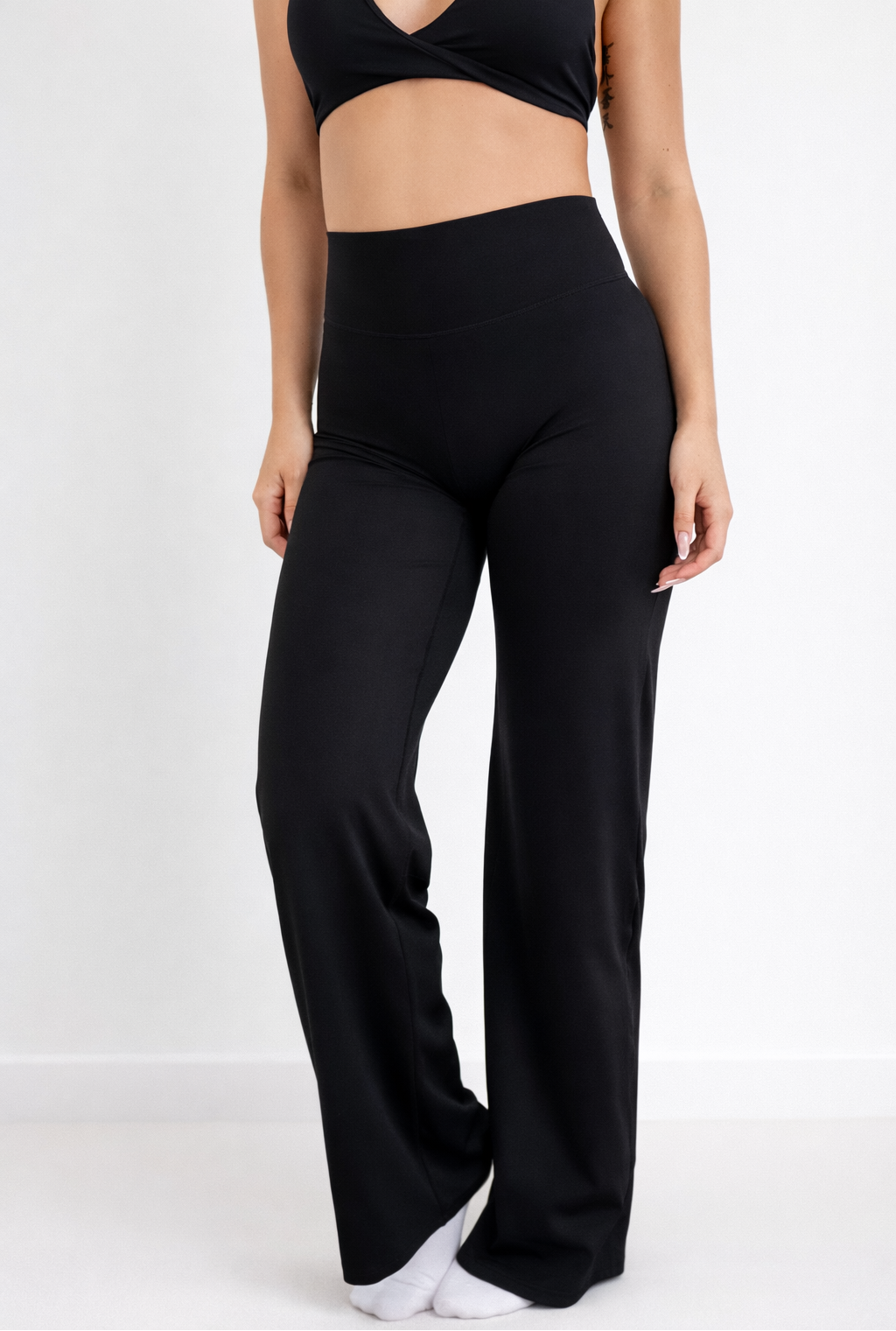 CloudSoft Straight Leg Leggings | Black
