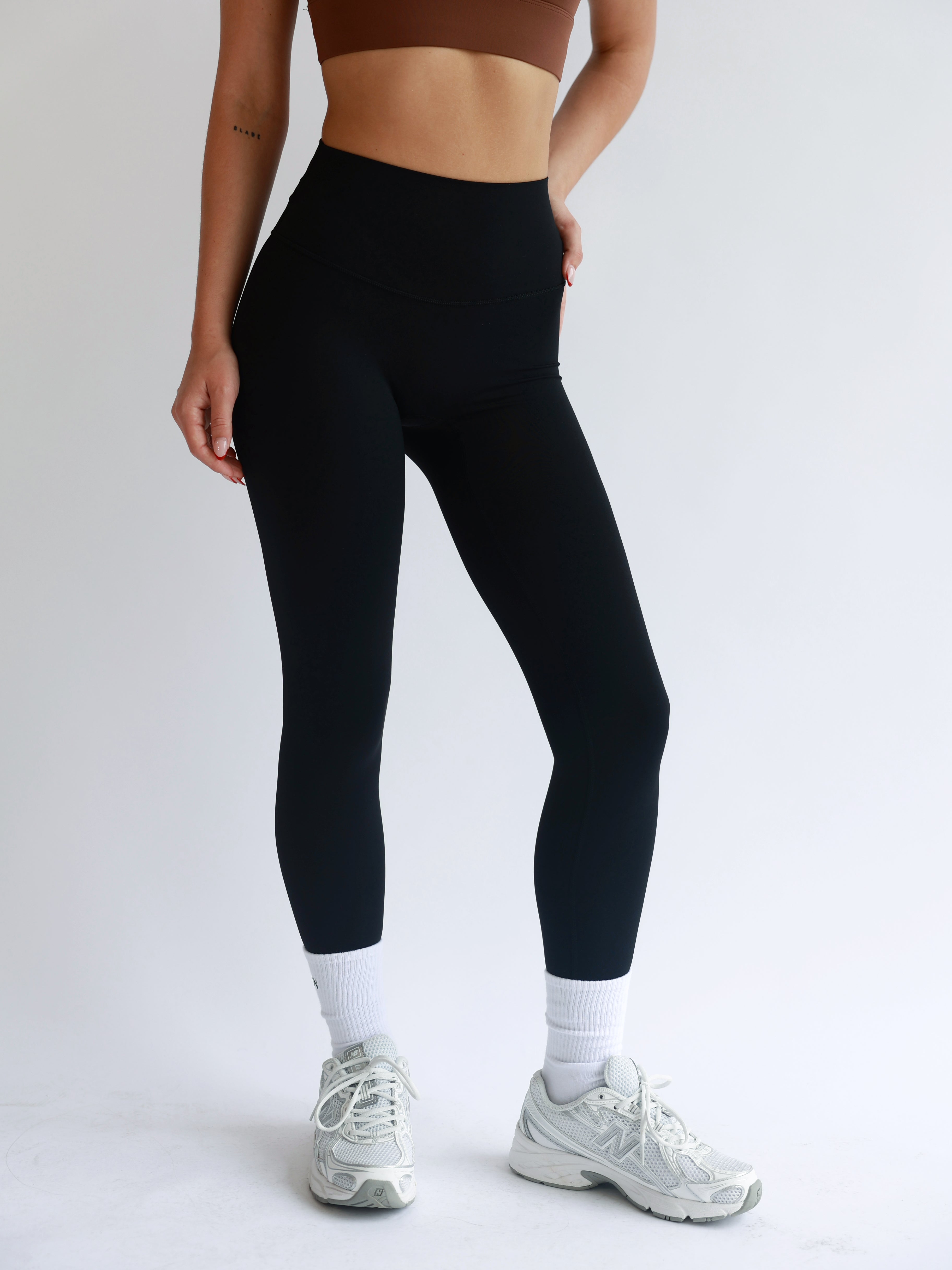 Contour Leggings | Black