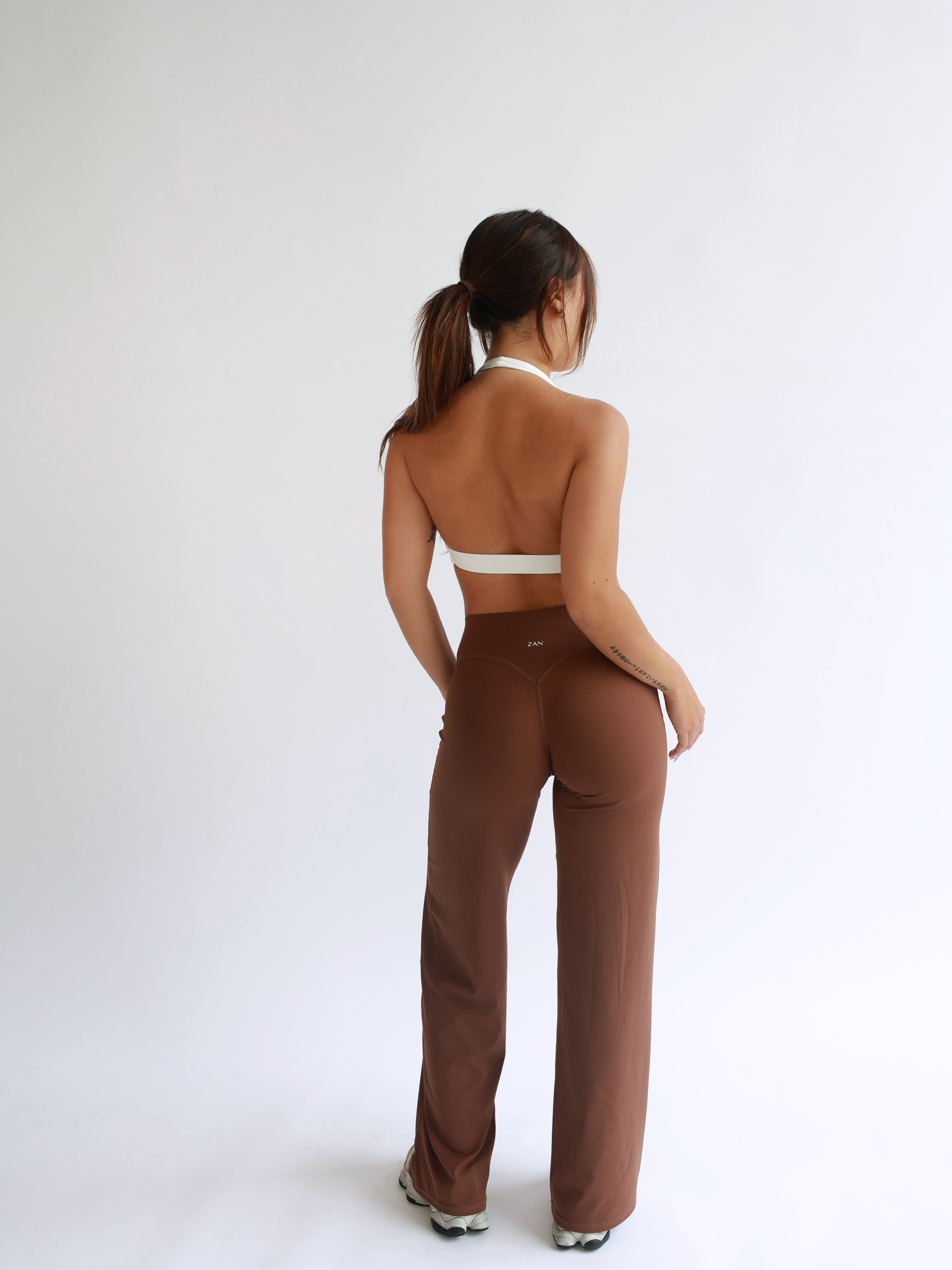CloudSoft Straight Leg Leggings | Espresso
