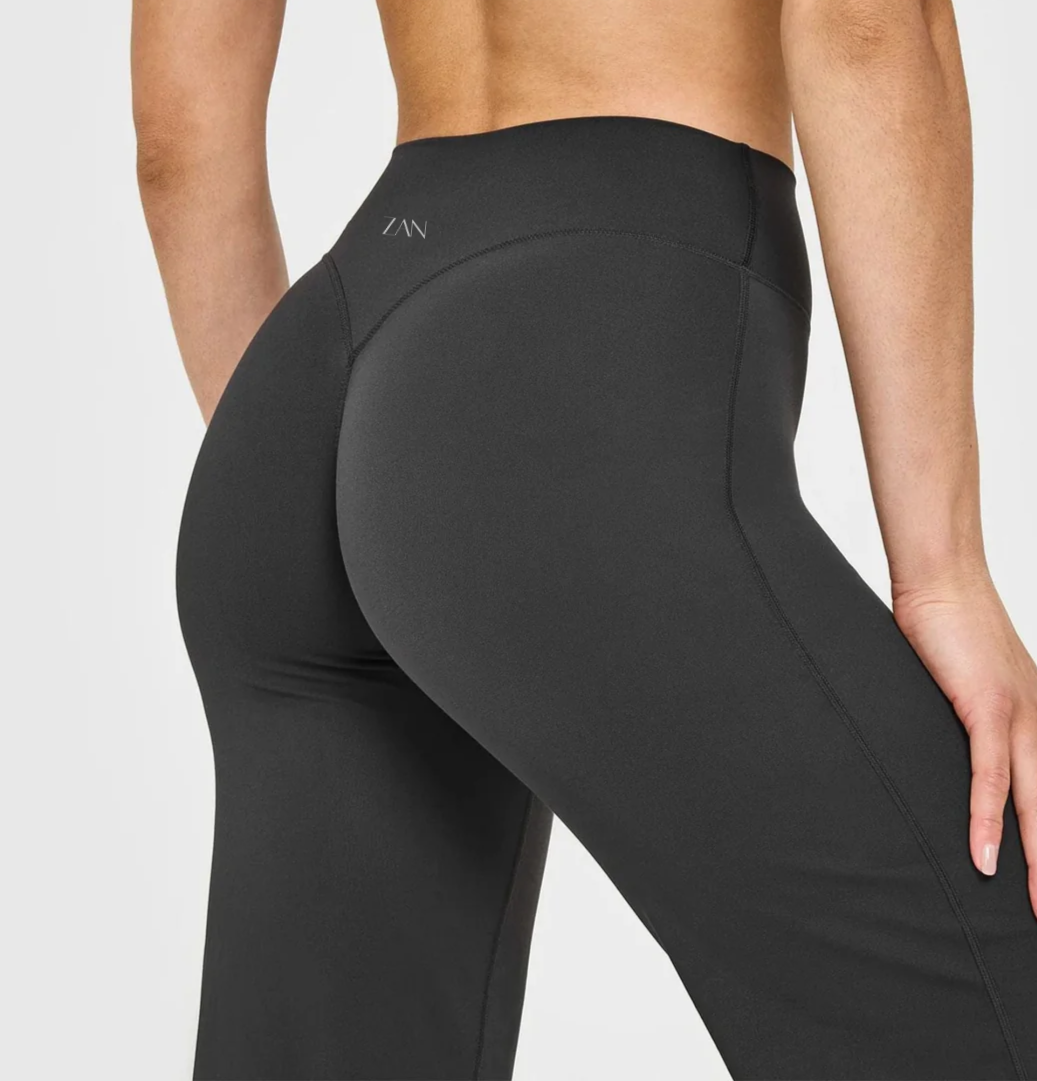 CloudSoft Straight Leg Leggings – Black